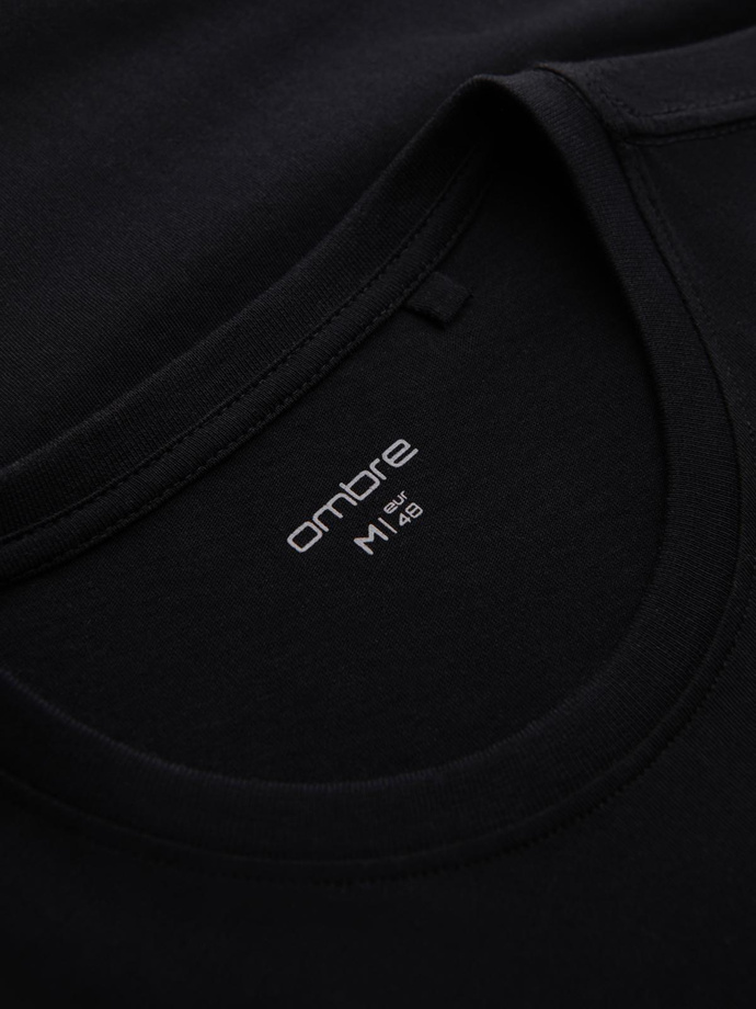 Tricou bărbătesc din bumbac cu inscripții mari - negru V2 OM-TSPT-0193