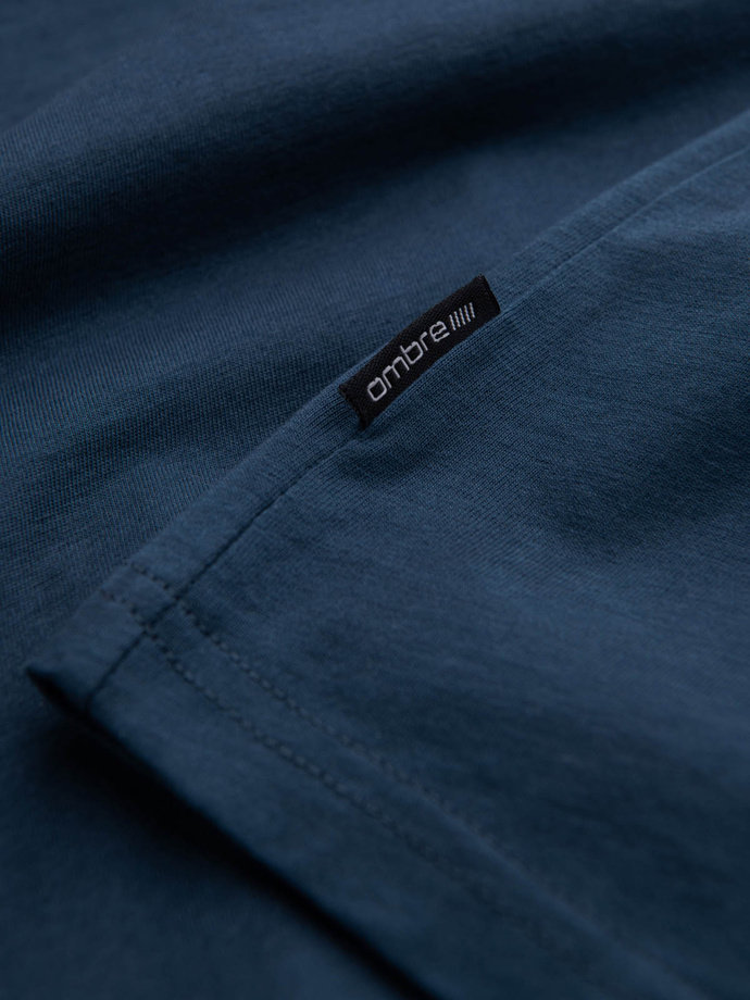 Tricou cu guler în V BASIC din bumbac clasic pentru bărbați - albastru închis V13 OM-TSBS-0145