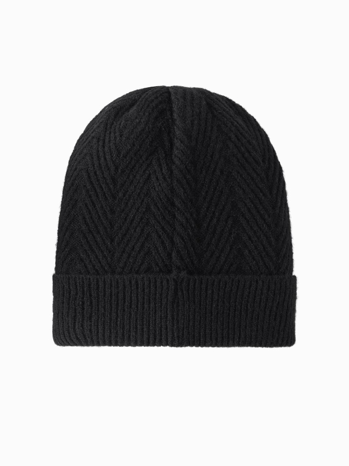 Pánska pletená čiapka s nášivkou - čierna V1 OM-ACWH-0122