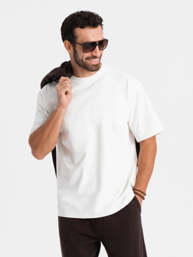 Tricou LOOSE FIT din bumbac pentru bărbați cu decolteu rotund - crem V2 OM-TSBC-0234