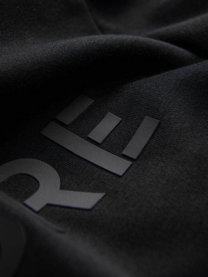 Klasikinis vyriškas džemperis su užrašu - juodas V4 OM-SSPS-0181