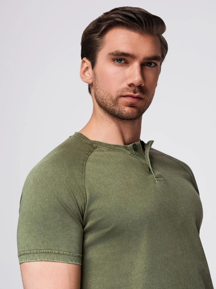 Men's t-shirt with wash effect and buttons at neckline - olive V4 OM-TSWT-0150