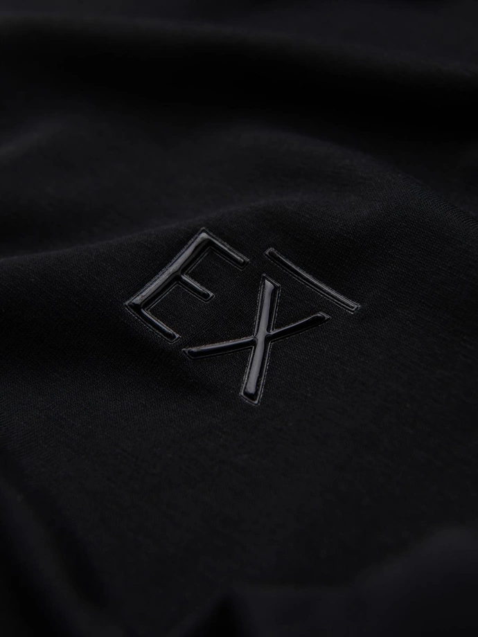 Pánske tričko SLIM FIT s výstrihom do V s elastanom a potlačou - čierne V1 OM-TSBC-0221