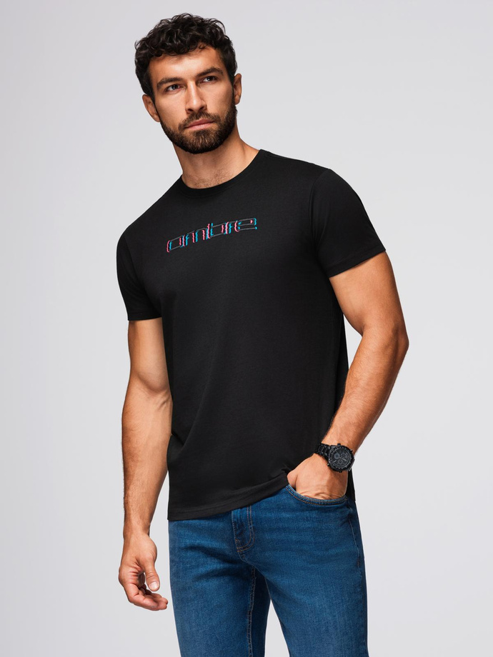 Tricou pentru bărbați cu broderie pe piept - negru V1 OM-TSPT-0248