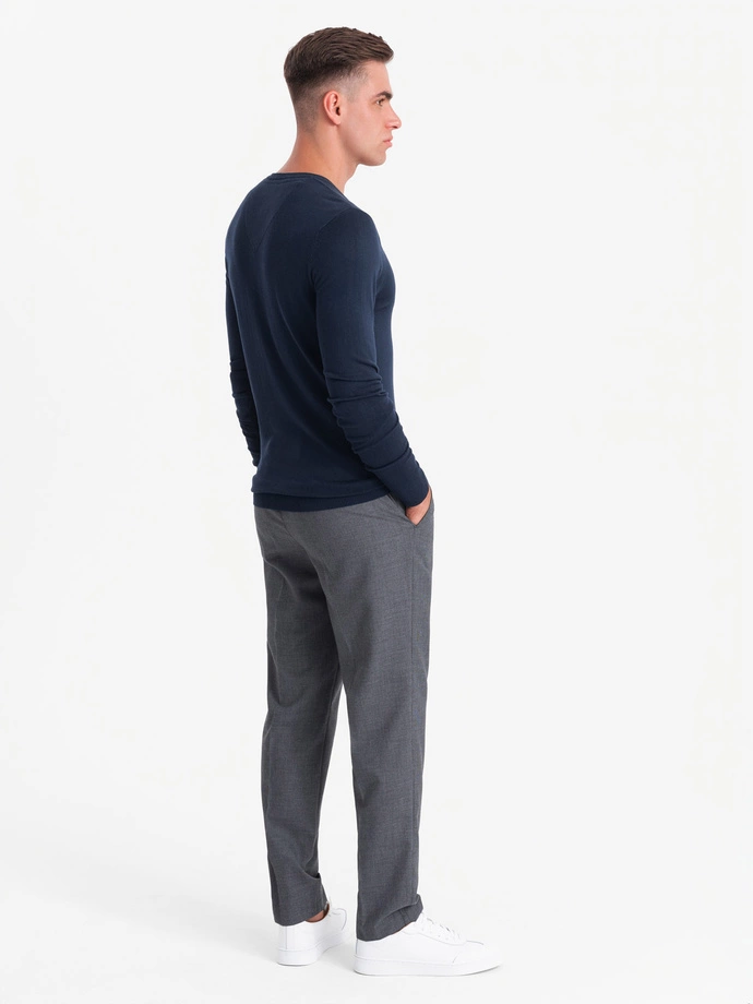 Pánský elegantní svetr BASIC s výstřihem do V a viskózou - tmavě modrý V2 OM-SWBS-0107