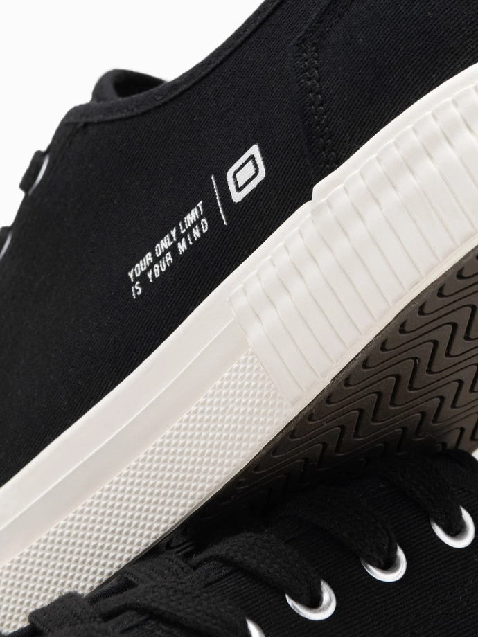 Classic low men's BASIC sneakers - black V4 OM-FOTL-0145