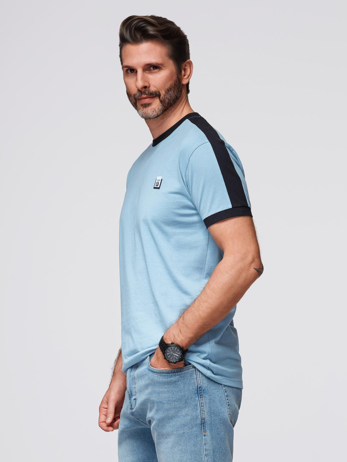 Men's t-shirt with contrasting stripes - light blue V3 OM-TSCT-0115