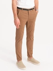 Pánske chino nohavice s ozdobným pásom - hnedé V4 OM-PACP-0118