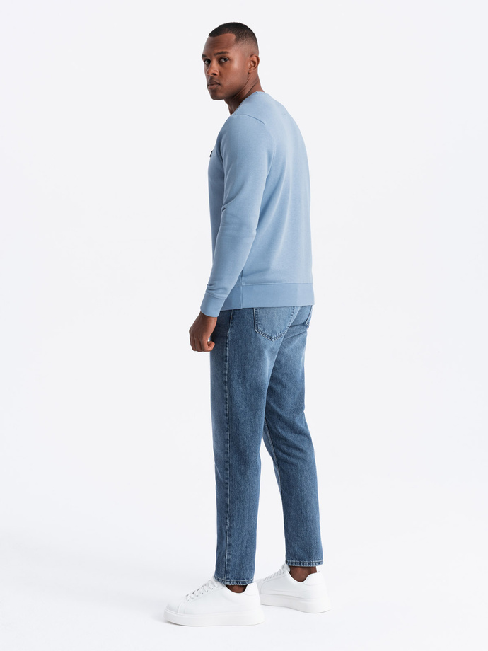 Vyriškas neperšlampamas džemperis su metaliniu smeigtuku - mėlynas V3 OM-SSNZ-0136