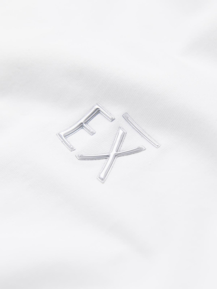 Tricou bărbătesc SLIM FIT cu decolteu în V, elastan și imprimeu - alb V2 OM-TSBC-0221 