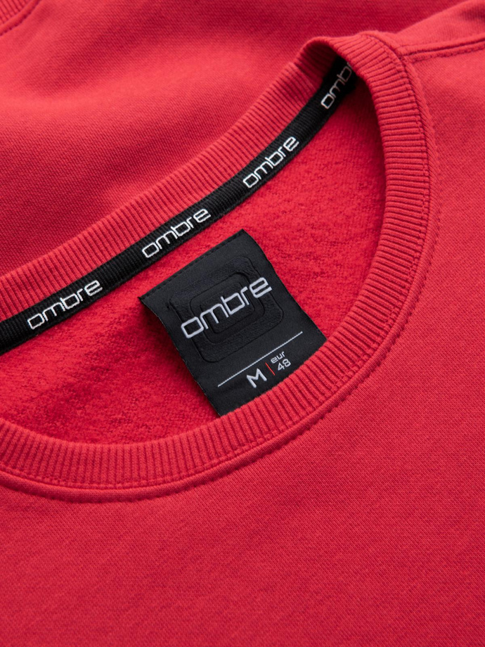 Men's non-stretch sweatshirt with college style patch - red V1 OM-SSNZ-0134
