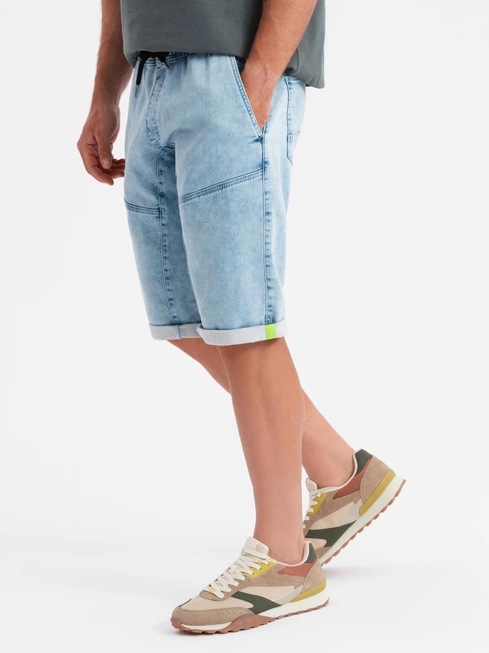 Pánské krátké džínové šortky s ozdobným prošíváním - světle modré V2 OM-SRDS-0135