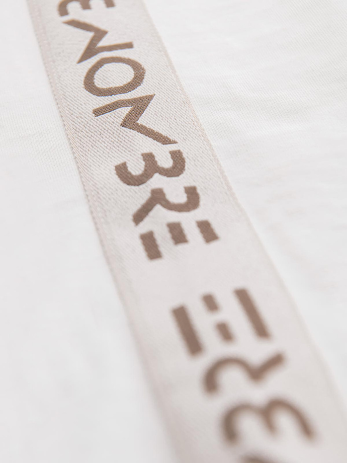 Pánské bavlněné tričko s dlouhým rukávem a lemováním a potiskem na hrudi - broken white V3 OM-LSCL-0127