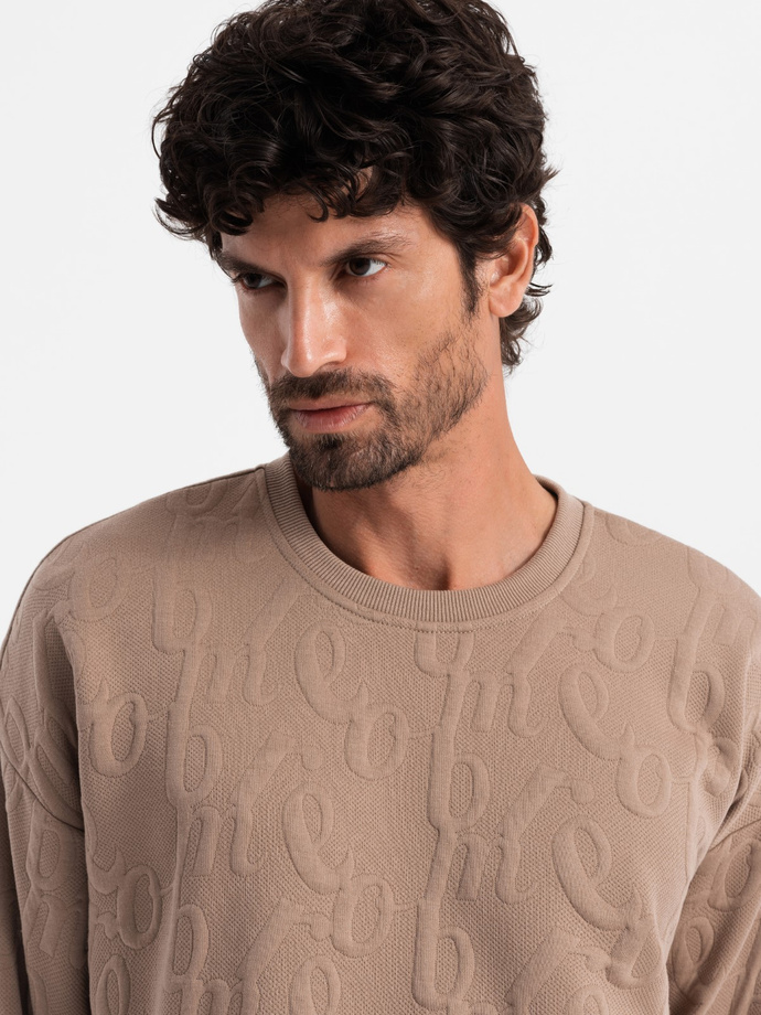Pánska mikina RELAXED FIT s vyrazenými písmenami - hnedá V3 OM-SSNZ-0164