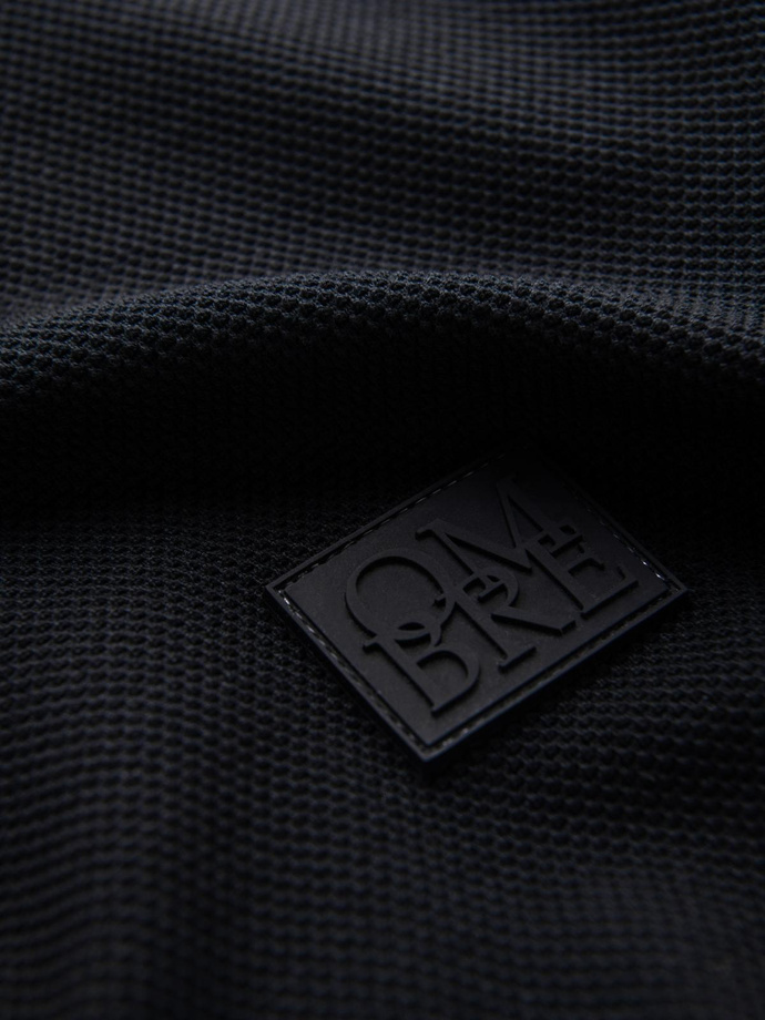 Polo bărbătesc structurat cu mânecă lungă și patch-uri - negru V1 OM-POLS-0131