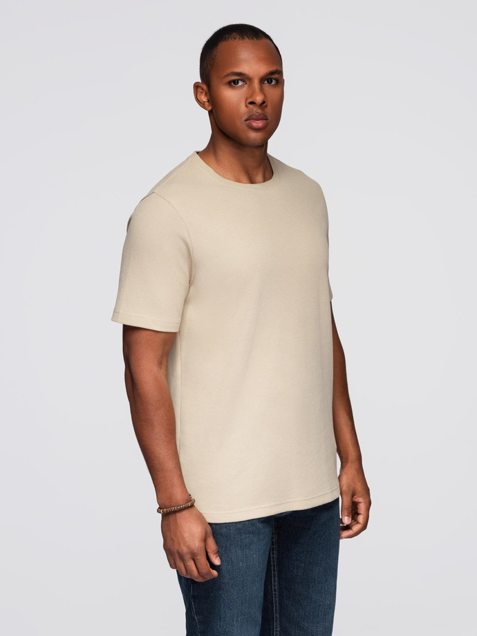Men's waffle-textured T-shirt with round neckline - sand V2 OM-TSCT-0197