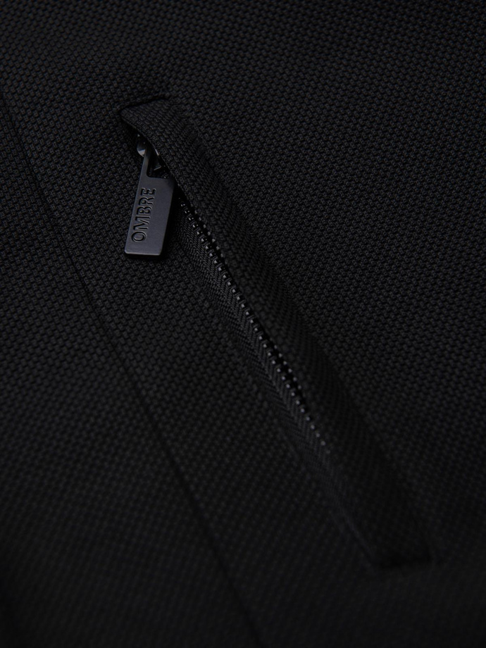 Pánsky vypasovaný štruktúrovaný kabát s vysokým golierom - čierny V1 OM-COWC-0136