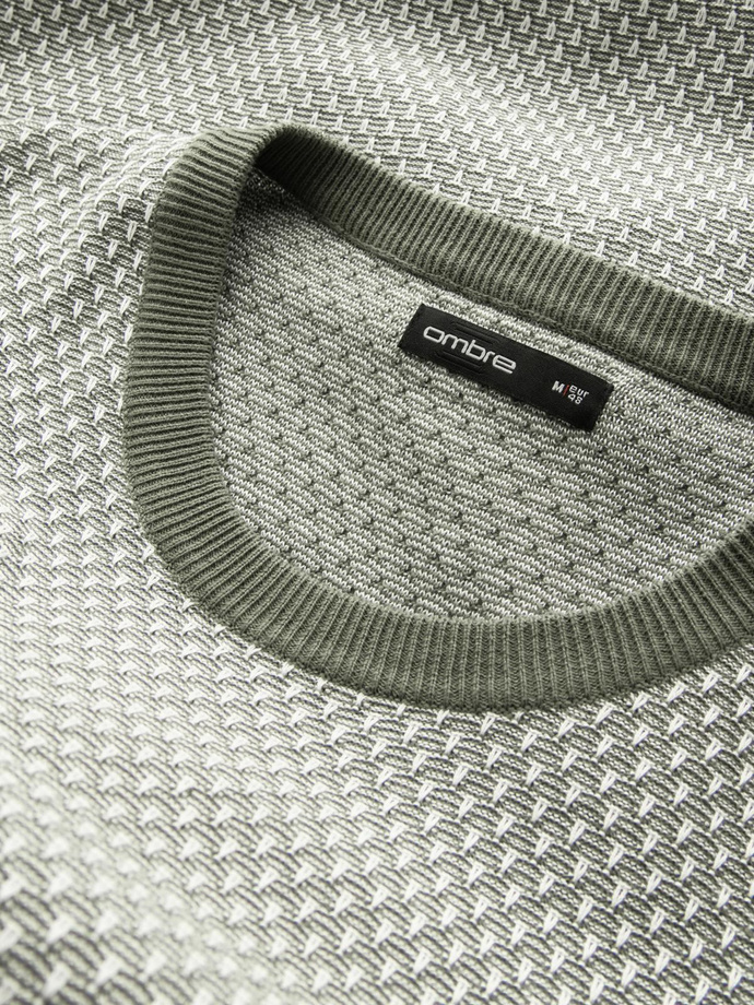 Pulover bărbătesc tricotat RELAXED FIT cu modele - olive V2 OM-SWSW-0111