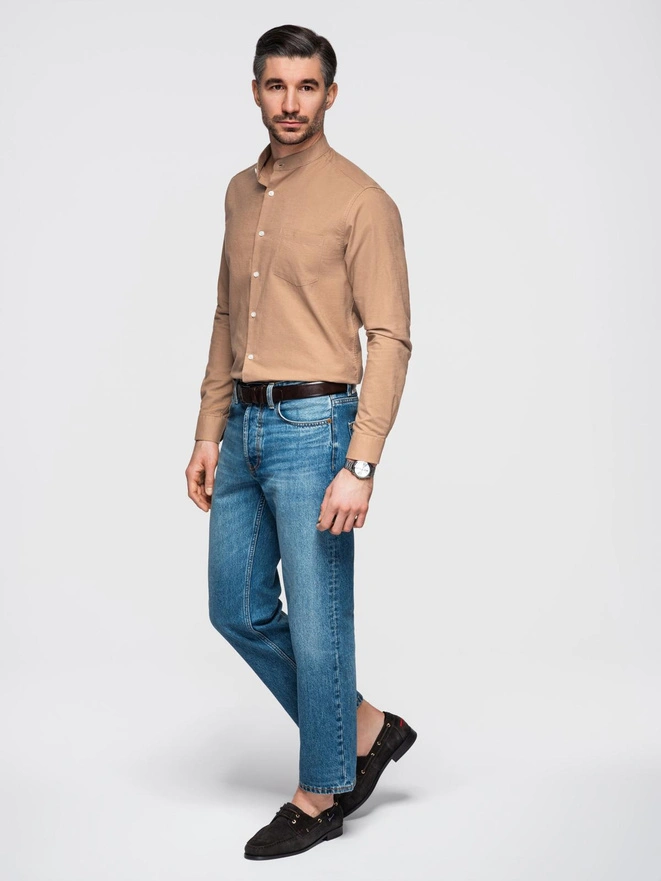 Vyriški lininiai marškiniai su apykakle ir kišenėmis REGULAR FIT - šviesiai rudi V7 OM-SHCS-0161