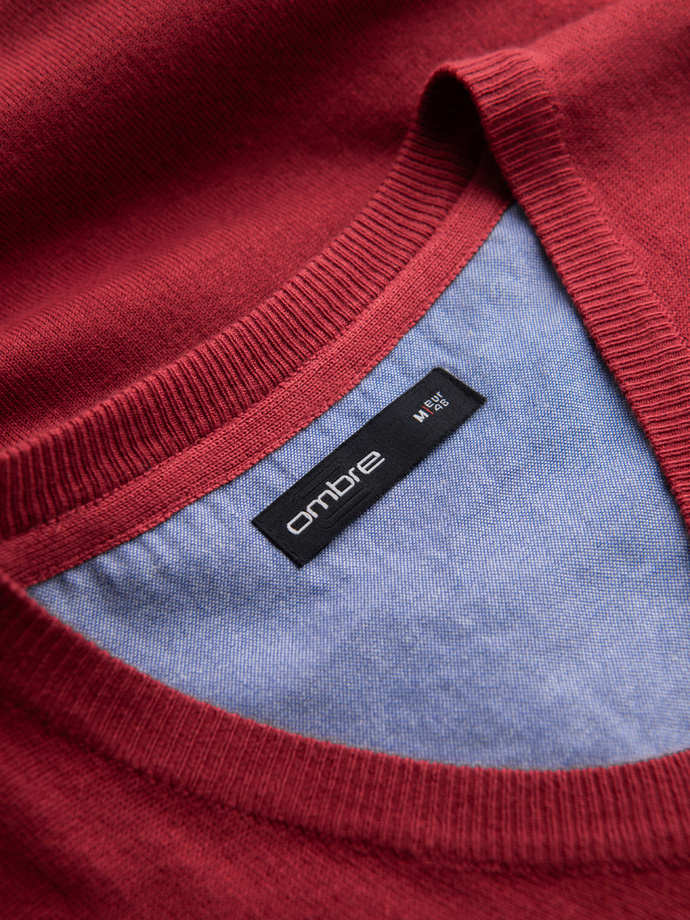 Pánský elegantní svetr BASIC s výstřihem do V a viskózou - červený V20 OM-SWBS-0107