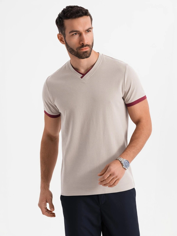 Men's T-shirt with contrasting inserts and v-neck - beige V2 OM-TSCT-0198