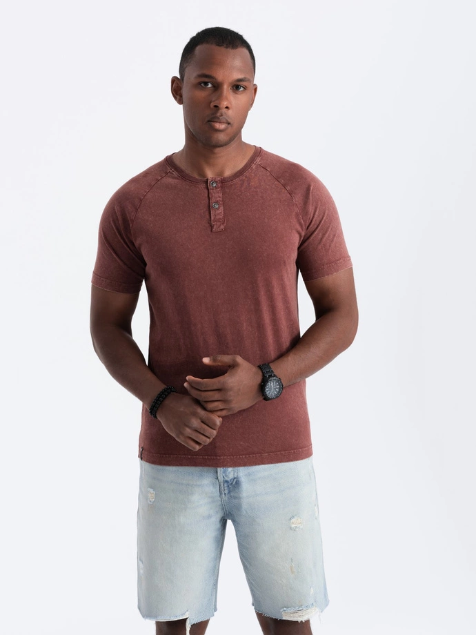 Men's t-shirt with henley neckline - maroon V3 S1757