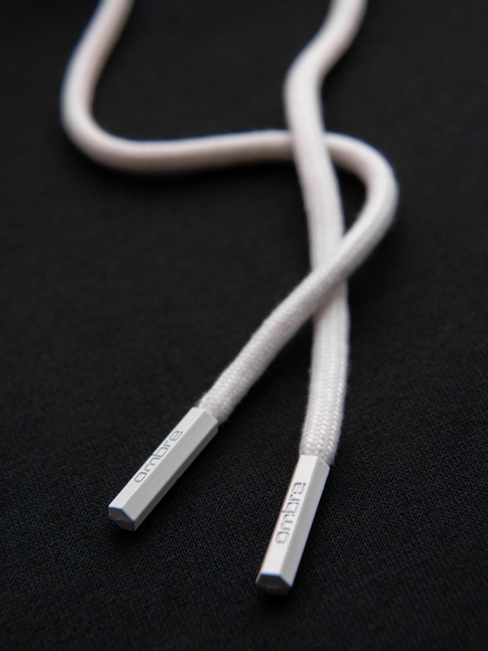 Vyriški marškinėliai su kontrastinėmis siūlėmis ir gobtuvu - juodi V1 OM-SSNZ-0250