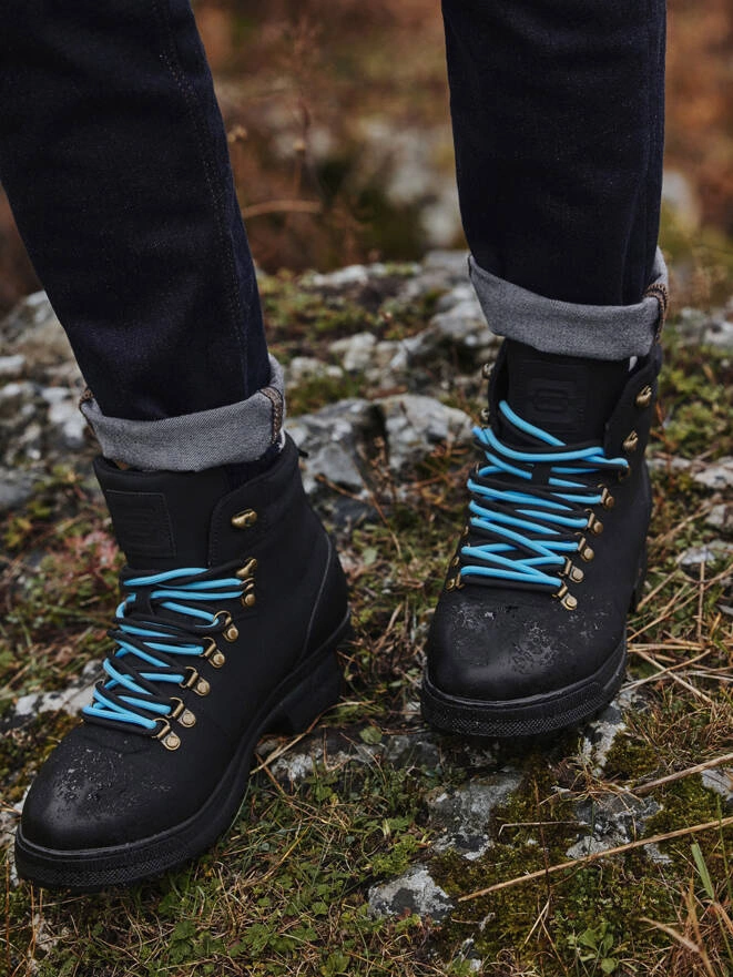 Men's winter trekking boots with contrasting laces - black V3 OM-FOBO-0132