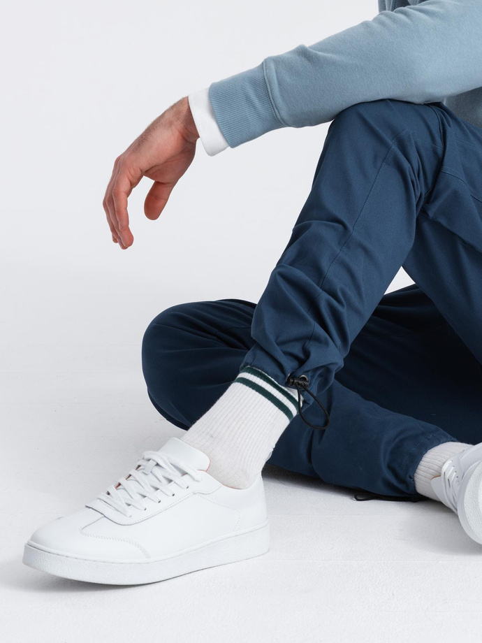 Pantaloni cargo STRAIGHT LEG pentru bărbați cu broșă triunghiulară pentru buzunare - albastru închis V4 OM-PACG-0196